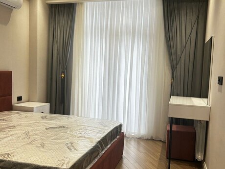 Kirayə 2 otaqlı mənzil, 110 m², Nizami: 1 600 ₼/ay 4