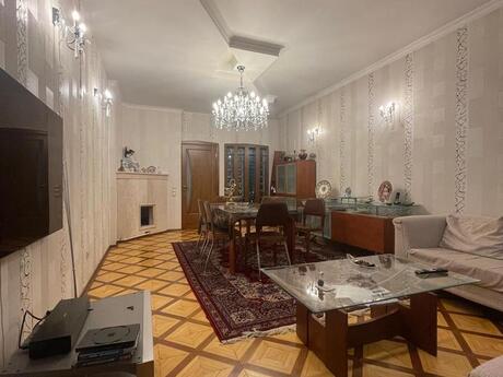 4-room apartment, 130 m², Nizami: 400 000 ₼ 4