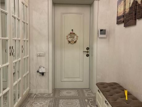 4-комнатная квартира, 168 м², Badamdar: 400 000 ₼ 4