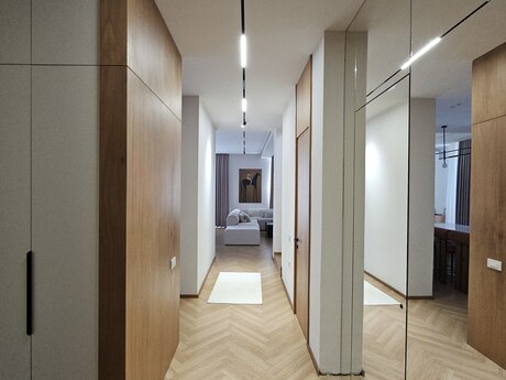 5 otaqlı həyət evi, 240 m², Badamdar: 550 000 ₼ 2