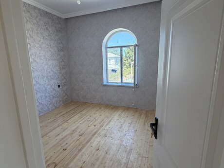 11 otaqlı həyət evi, 395 m², Novxanı: 150 000 ₼ 4