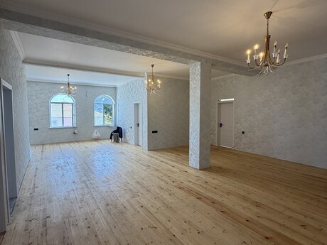11 otaqlı həyət evi, 395 m², Novxanı: 150 000 ₼ 2
