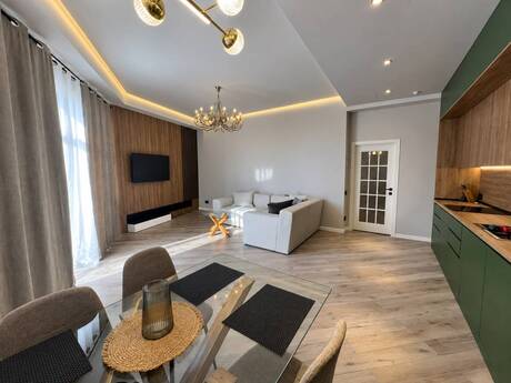 3-room apartment for rent, 95 m², Ağ şəhər: 2 000 ₼/mo 4