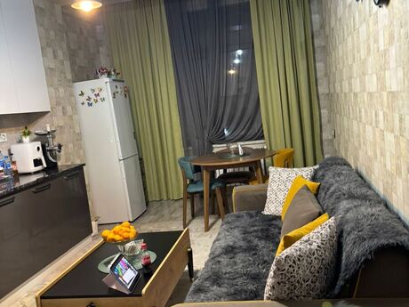 4-room apartment for rent, 110 m², Nəriman Nərimanov: 1 500 ₼/mo 4