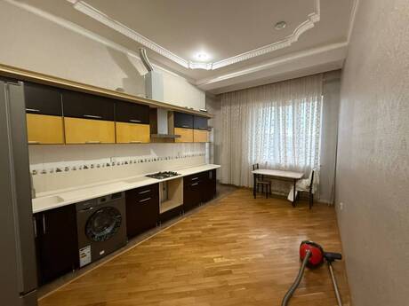 2-room apartment for rent, 100 m², 28 May: 999 ₼/mo 5