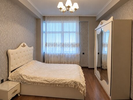 3-room apartment for rent, 105 m², Gənclik: 1 099 ₼/mo 2