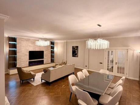 4-room apartment for rent, 235 m², 28 May: 3 800 ₼/mo 4