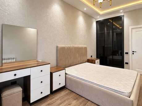 2-room apartment for rent, 85 m², Nizami: 1 300 ₼/mo 3