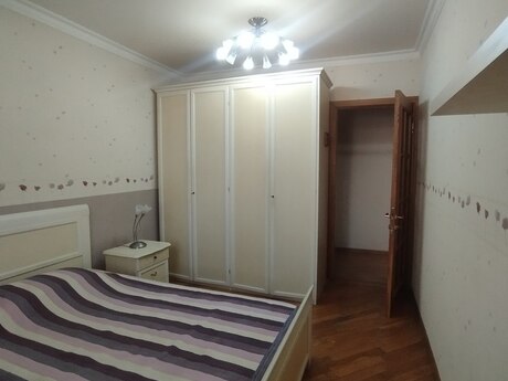 4-room apartment for rent, 105 m², Elmlər Akademiyası: 1 300 ₼/mo 5