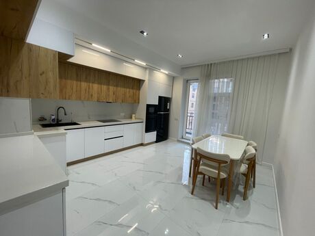 3-room apartment for rent, 120 m², Ağ şəhər: 2 300 ₼/mo 5