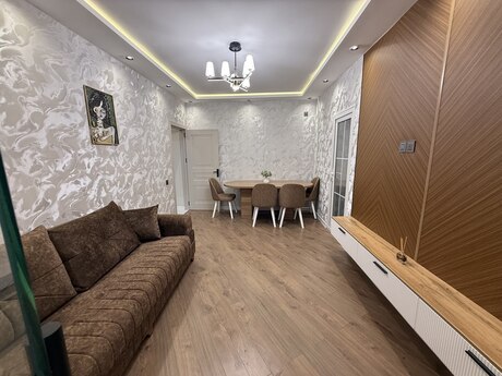 Объявление №6485898 - Баку, м. Халглар Достлугу, 3-комн., 65 м², 1/9 этаж