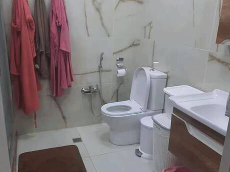 3-room apartment for rent, 75 m², 28 May: 900 ₼/mo 4