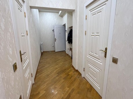 3-room apartment for rent, 100 m², Memar Əcəmi: 170 ₼/mo 4