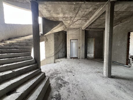 12 otaqlı həyət evi, 800 m², Gənclik: 1 200 000 ₼ 2