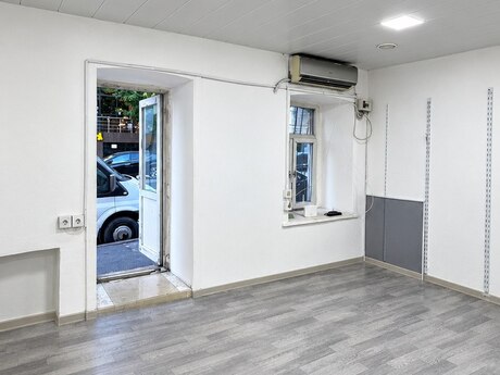 Elan №6485931 - Bakı, 28 May m., 20 m²