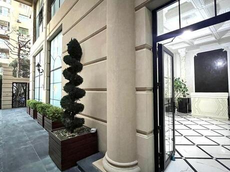 4-room apartment, 189 m², Azadlıq Prospekti: 420 000 ₼ 4