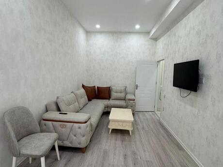 2-room apartment for rent, 75 m², Nəriman Nərimanov: 1 050 ₼/mo 2