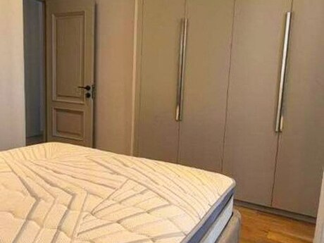 2-room apartment for rent, 55 m², Ağ şəhər: 1 500 ₼/mo 3