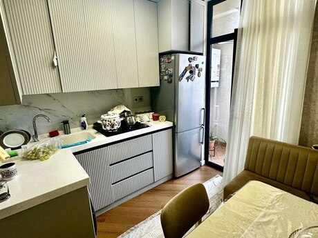 2-room apartment for rent, 62 m², Qara Qarayev: 800 ₼/mo 3