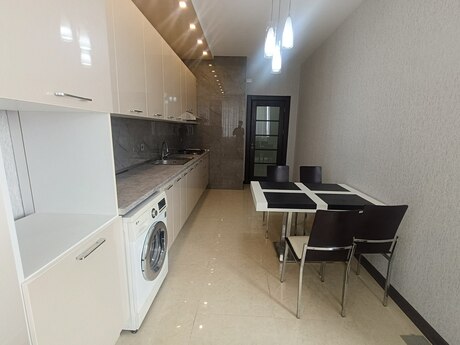 3-room apartment for rent, 125 m², Yeni Yasamal: 850 ₼/mo 3