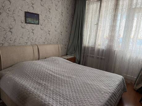 3-room apartment, 90 m², 8 Noyabr: 215 000 ₼ 5