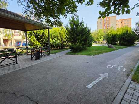 2 Qara Qarayev