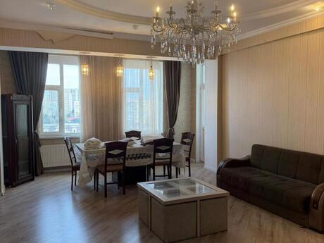 3-room apartment, 135 m², Şah İsmayıl Xətai: 345 000 ₼ 2