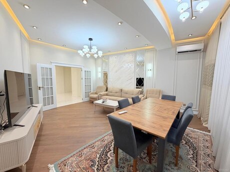 Elan №6486126 - Bakı, Gənclik m., 3 otaqlı, 120 m², 16/19 mərtəbə