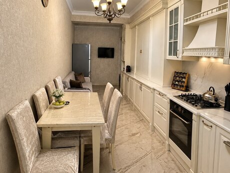 4-room apartment, 190 m², Elmlər Akademiyası: 485 000 ₼ 5