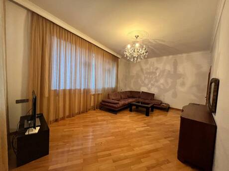2-room apartment for rent, 95 m², 8 Noyabr: 1 000 ₼/mo 2