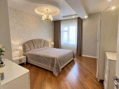 2-room apartment for rent, 115 m², 28 May: 1 600 ₼/mo 2