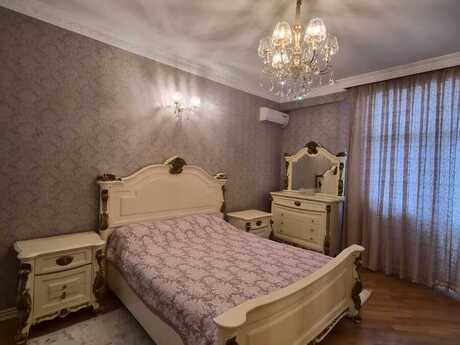 3-room apartment, 145 m², 8 Noyabr: 410 000 ₼ 5