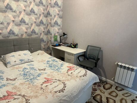 3-room apartment for rent, 120 m², Nizami: 1 300 ₼/mo 4