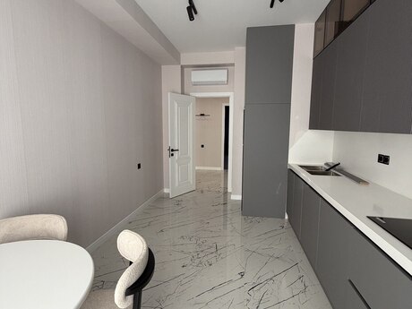 3-room apartment for rent, 152 m², Ağ şəhər: 3 000 ₼/mo 4