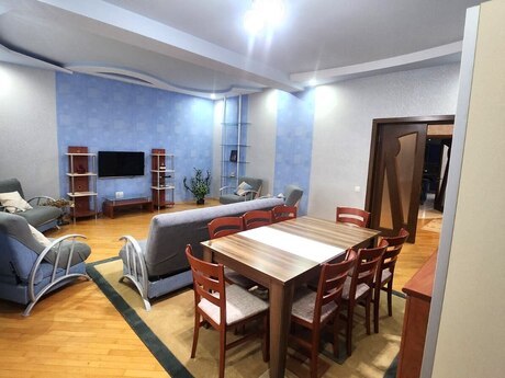 Объявление №6486202 - Баку, м. Гянджлик, 5-комн., 220 м², 12/13 этаж