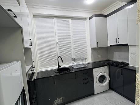 2-room apartment for rent, 74 m², Qara Qarayev: 550 ₼/mo 2
