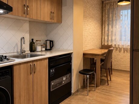 4-room apartment for rent, 110 m², Nəriman Nərimanov: 2 500 ₼/mo 3