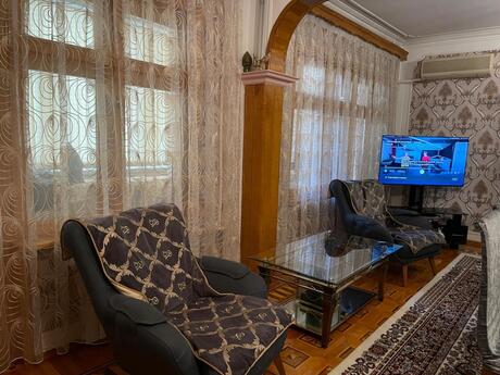 4-room apartment, 120 m², Qara Qarayev: 330 000 ₼ 2