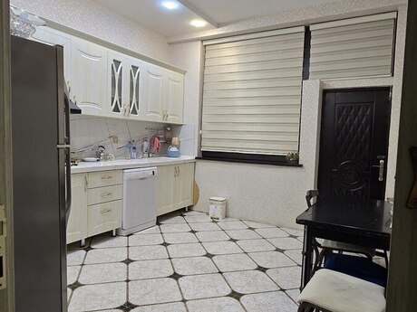 5 otaqlı həyət evi, 210 m², Biləcəri: 290 000 ₼ 5