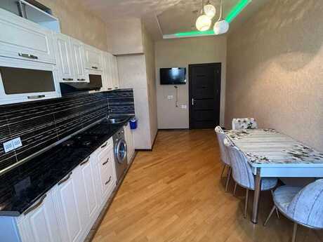 4-room apartment for rent, 145 m², Həzi Aslanov: 800 ₼/mo 5
