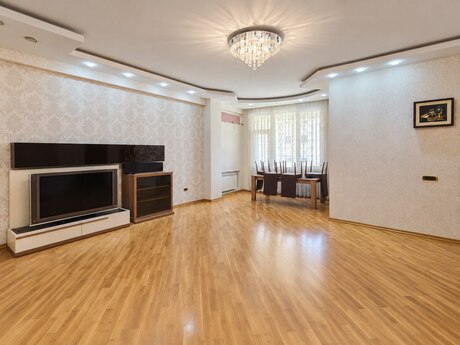Elan №6486478 - Bakı, 28 May m., 4 otaqlı, 200 m², 11/20 mərtəbə
