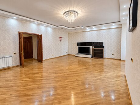 4 otaqlı mənzil, 200 m², 28 May: 530 000 ₼ 3