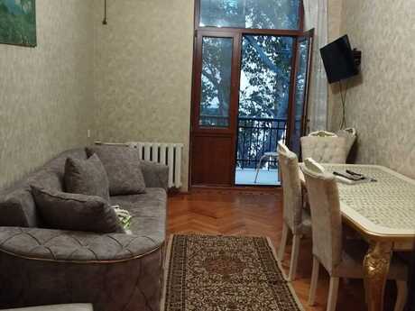 2-room apartment for rent, 65 m², 28 May: 700 ₼/mo 4