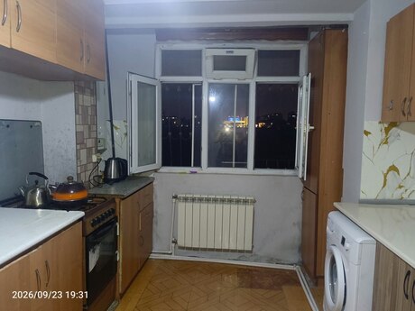 3-room apartment for rent, 50 m², Günəşli: 450 ₼/mo 3