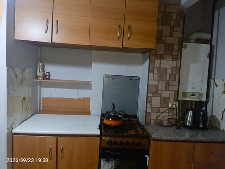 3-room apartment for rent, 50 m², Günəşli: 450 ₼/mo 4