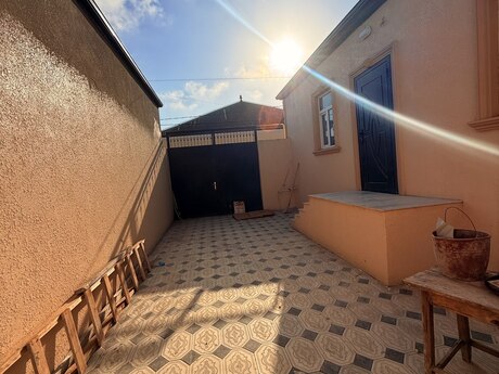 3 otaqlı həyət evi, 90 m², Binə: 63 000 ₼ 2