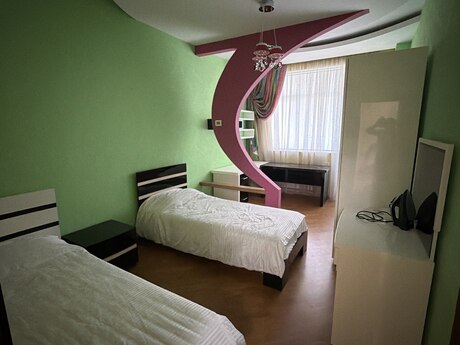 3-room apartment for rent, 115 m², Nəriman Nərimanov: 90 ₼/mo 5
