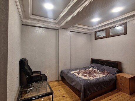 3-room apartment for rent, 80 m², Elmlər Akademiyası: 140 ₼/mo 2
