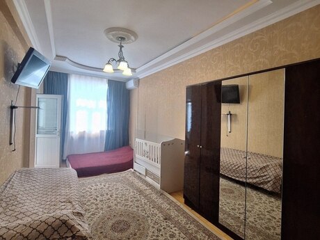 3-room apartment for rent, 80 m², Elmlər Akademiyası: 140 ₼/mo 3