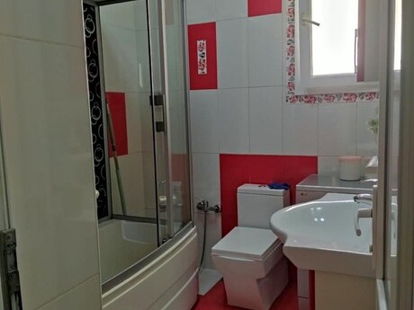 İnşaatçılarda 3 otaqlı həyət evi satılır, 70 m², 180 000 AZN, şəkil 5 / 11